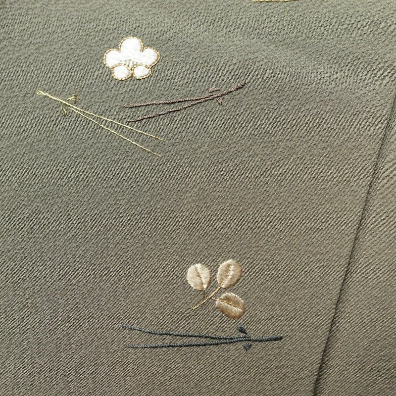 付け下げ 縮緬 金駒刺繍 正絹 木の葉・植物柄 袷仕立て 身丈156cm 裄丈67cm 刺繍 金糸 附下 フォーマル 着物 緑・うぐいす色_画像7