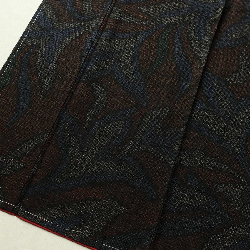 紬 しつけ糸付き 正絹 木の葉・植物柄 袷仕立て 身丈160cm 裄丈67.5cm 紬着物 茶_画像4