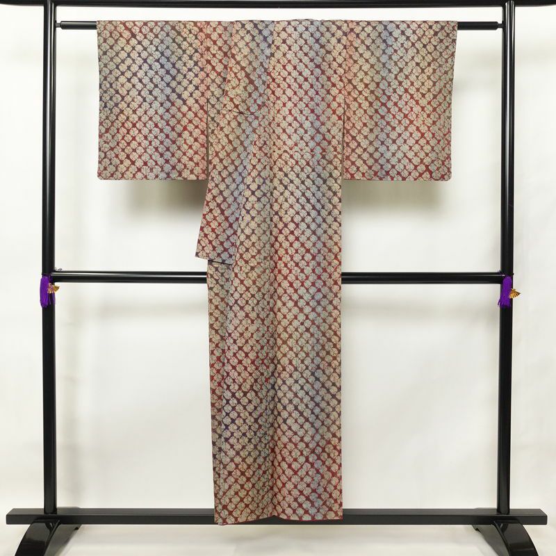 小紋 良品 紬地 絞り 正絹 古典柄 袷仕立て 身丈151.5cm 裄丈65cm 紬生地 小豆・エンジ_画像2