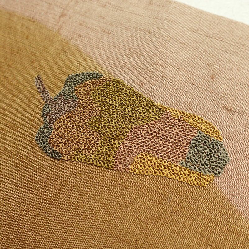 名古屋帯 太鼓柄 良品 スワトウ刺繍 相良刺繍 正絹 その他の柄 名古屋仕立て 黄・黄土色_画像14