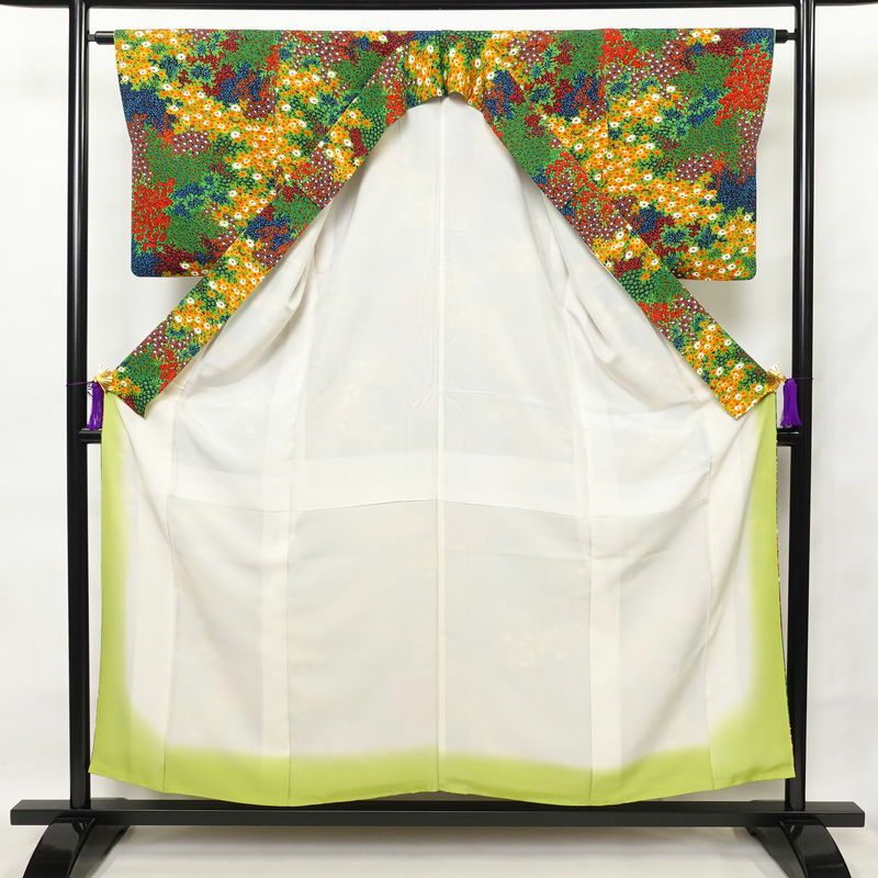 小紋 良品 やまと誂製 縮緬 正絹 花柄 袷仕立て 身丈155cm 裄丈64cm 小紋着物 多色使い_画像3