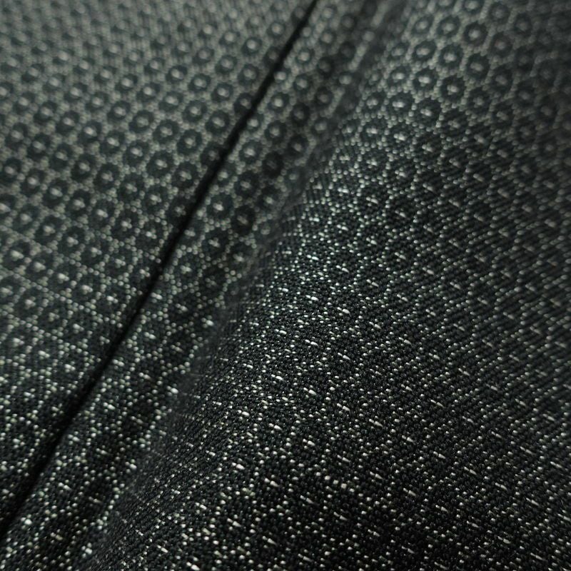 男性用 着物 羽織 2点セット 良品 アンサンブル ウール 亀甲柄 単衣仕立て 身丈138cm 裄丈69cm 一部しつけ糸付き 着物と羽織セット 黒_画像7