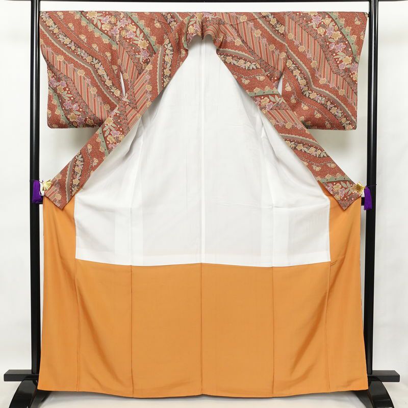 小紋 美品 正絹 花柄 袷仕立て 身丈166cm 裄丈67.5cm 一部しつけ糸付き 小豆・エンジ_画像3