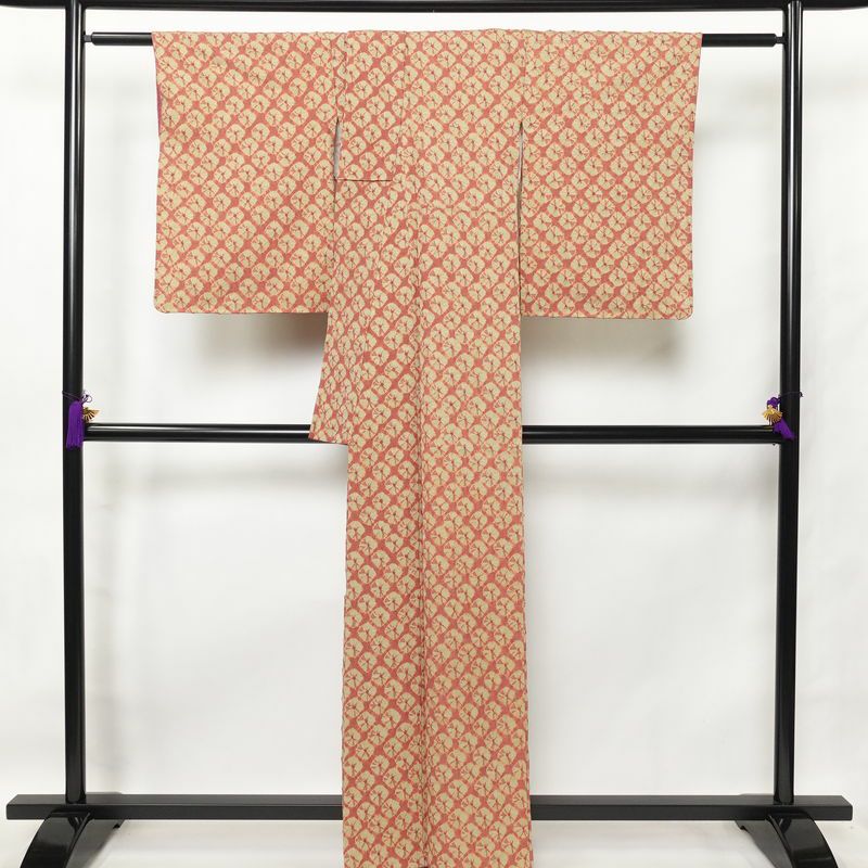 小紋 良品 絞り 正絹 古典柄 袷仕立て 身丈161.5cm 裄丈66.5cm ピンク_画像2