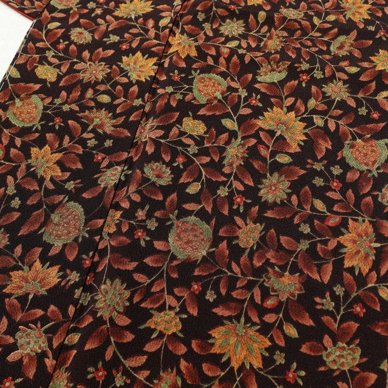 小紋 良品 しつけ糸付き 縮緬 総柄 正絹 木の葉・植物柄 袷仕立て 身丈166.5cm 裄丈65.5cm 茶_画像5