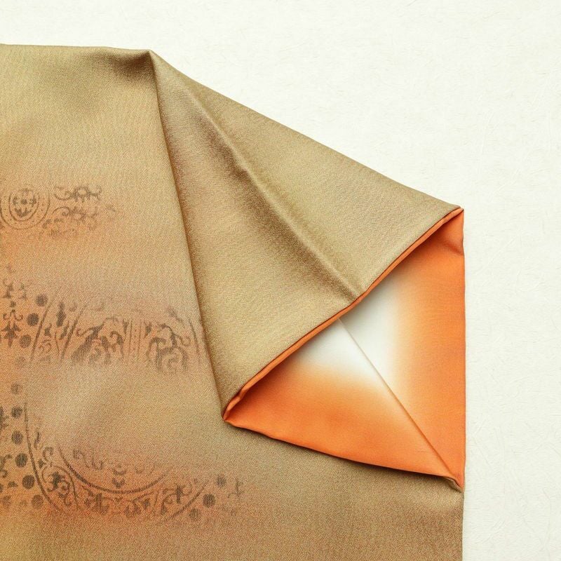 付け下げ 正絹 幾何学柄・抽象柄 袷仕立て 身丈158cm 裄丈65.5cm ぼかし 黄・黄土色_画像13