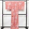単衣 小紋 良品 RK リョウコキクチ ポリエステル 花柄 単衣仕立て 身丈169.5cm 裄丈67.5cm 一部しつけ糸付き ピンク_画像2