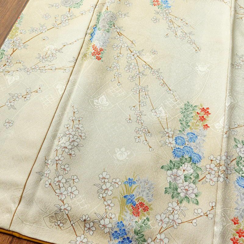 小紋 美品 しつけ糸付き ポリエステル 花柄 袷仕立て 身丈162cm 裄丈68.5cm ぼかし ベージュ_画像4