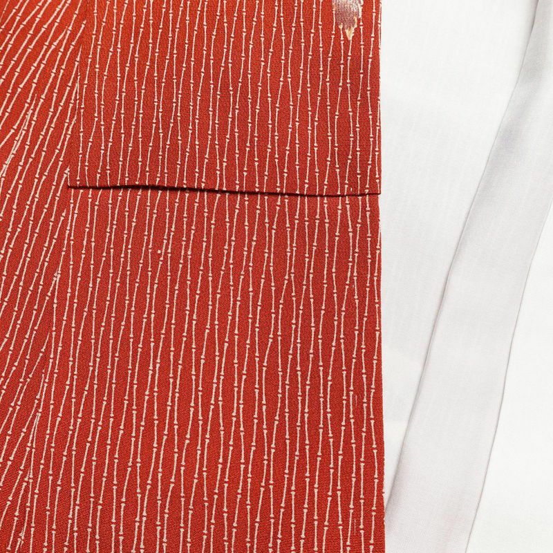 アンティーク着物 小紋 縮緬 しつけ糸付き 総柄 正絹 古典柄 袷仕立て 身丈149.5cm 裄丈64cm 赤・朱_画像16