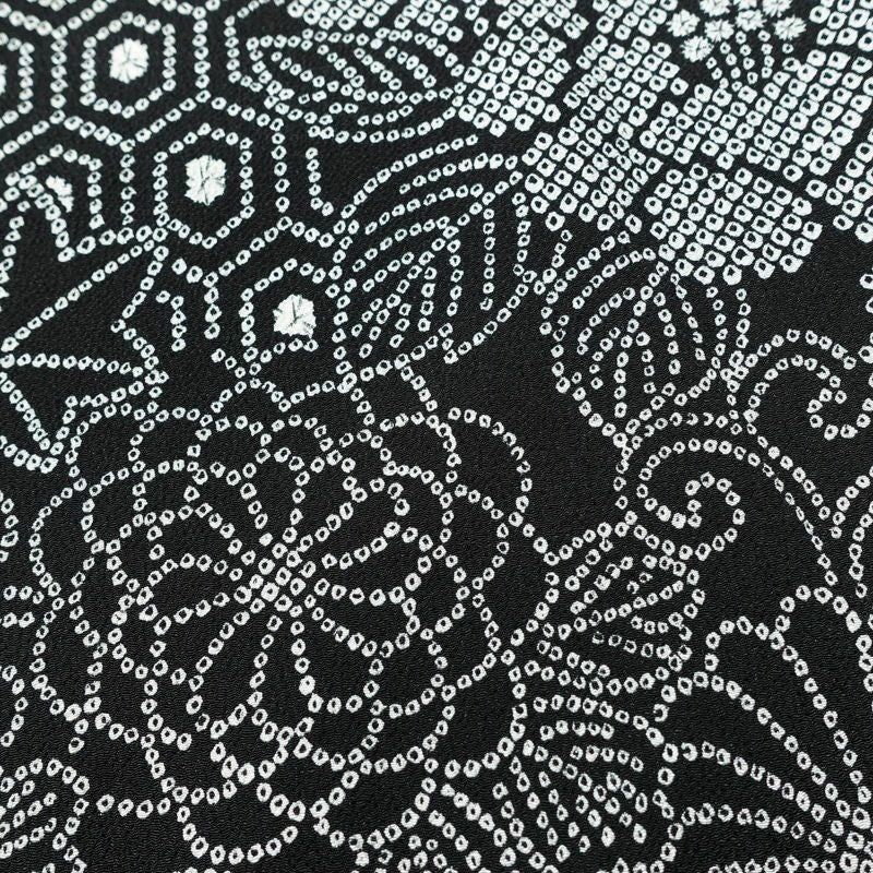 小紋 良品 縮緬 絞り風 ポリエステル 花柄 袷仕立て 身丈163cm 裄丈67cm 黒_画像7