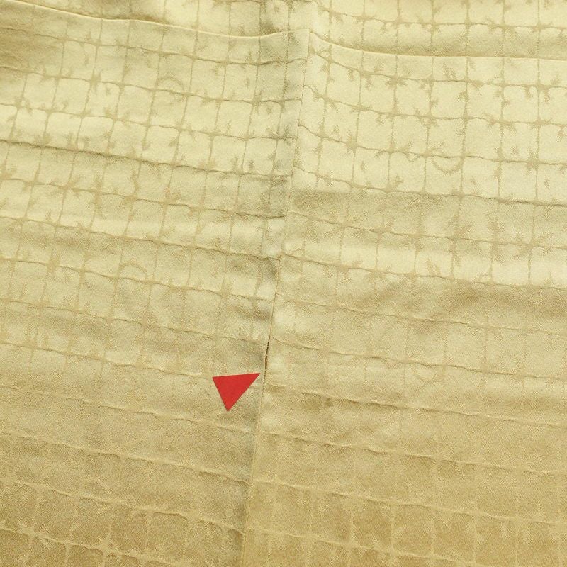 色無地 しつけ糸付き 一つ紋付き 正絹 チェック・格子柄 袷仕立て 身丈158cm 裄丈62.5cm 共八掛 黄・黄土色_画像12