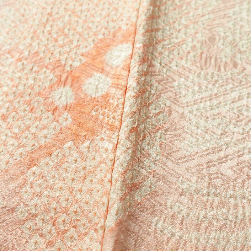 付け下げ しつけ糸付き 絞り 正絹 花柄 袷仕立て 身丈163.5cm 裄丈66cm ピンク_画像10