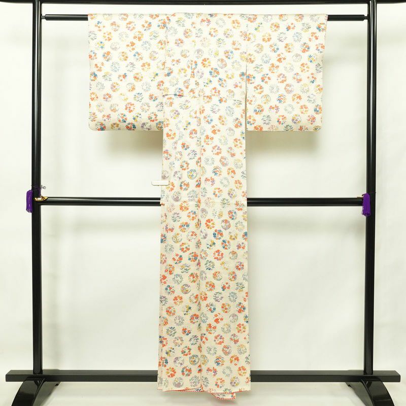 小紋 正絹 古典柄 袷仕立て 身丈156cm 裄丈64cm クリーム_画像2