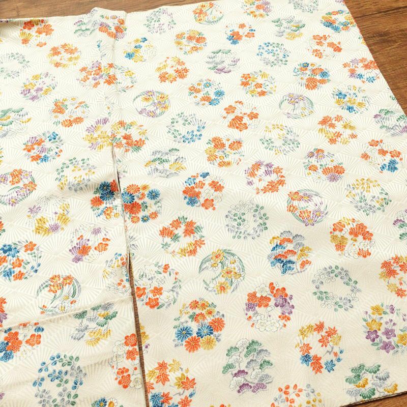 小紋 正絹 古典柄 袷仕立て 身丈156cm 裄丈64cm クリーム_画像12