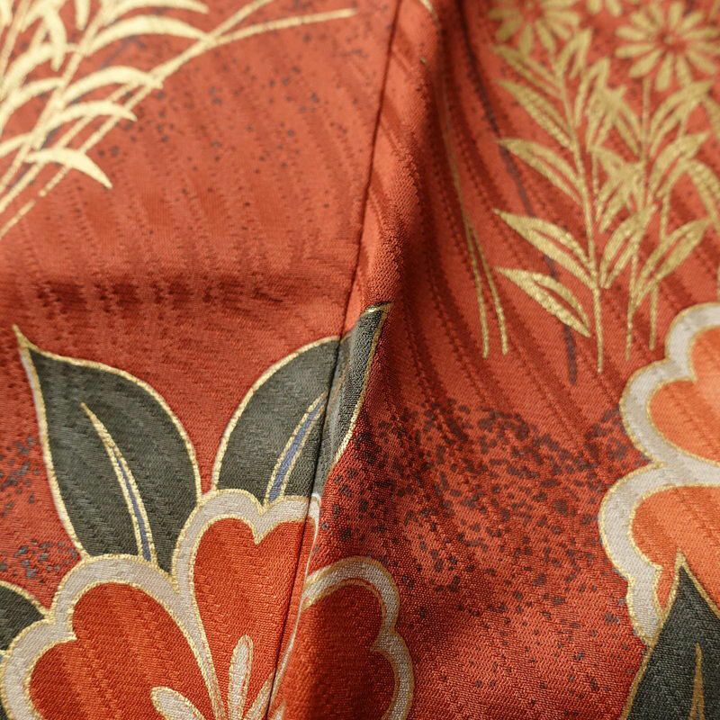 振袖 良品 金駒刺繍 正絹 古典柄 袷仕立て 身丈159cm 裄丈66cm 箔 金彩 成人式 二十歳 赤・朱_画像9