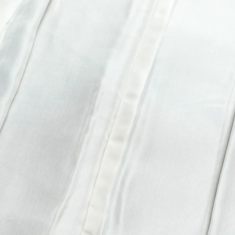 小紋 良品 落款入り 南部幸雄 二代目 縮緬 総柄 正絹 古典柄 袷仕立て 身丈154.5cm 裄丈63.5cm 一部しつけ糸付き 着物 緑・うぐいす色_画像16