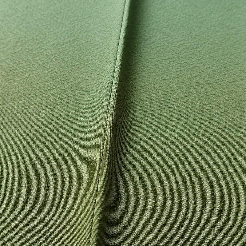 付け下げ 良品 縮緬 一つ紋付き 正絹 ぼかし その他の柄 袷仕立て 身丈167.5cm 裄丈68cm 緑・うぐいす色_画像8