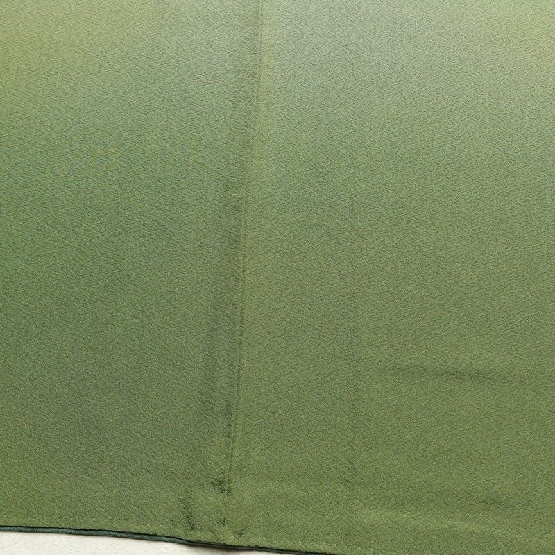 付け下げ 良品 縮緬 一つ紋付き 正絹 ぼかし その他の柄 袷仕立て 身丈167.5cm 裄丈68cm 緑・うぐいす色_画像11