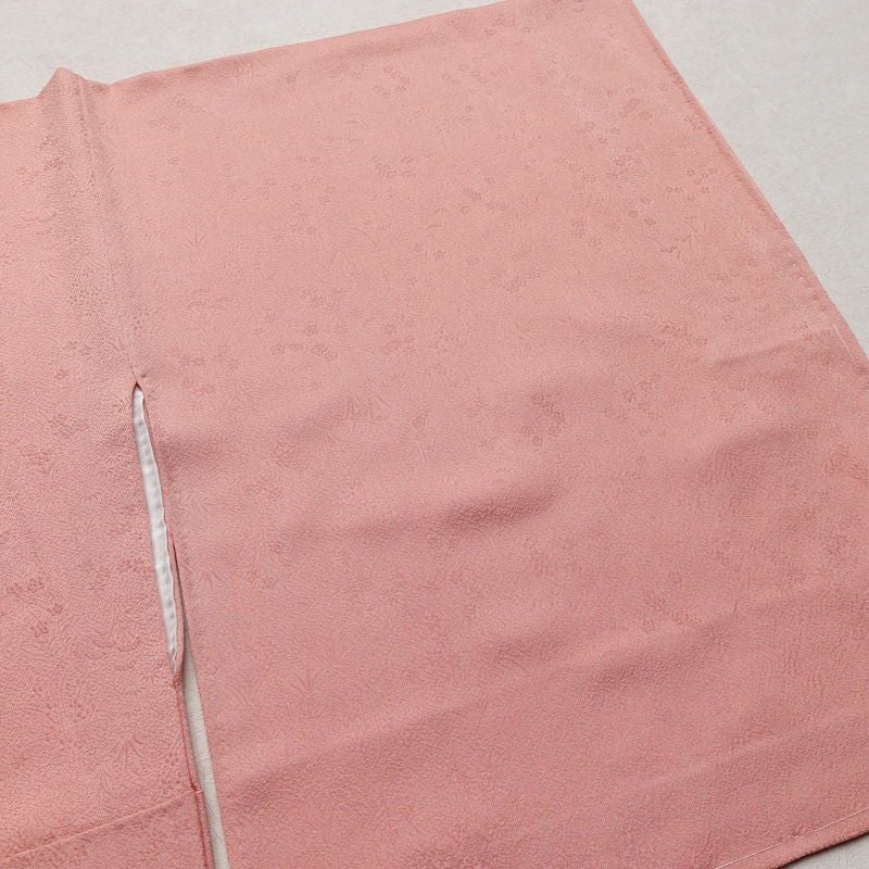 色無地 美品 一つ紋付き 正絹 木の葉・植物柄 袷仕立て 身丈158.5cm 裄丈69cm 一部しつけ糸付き ピンク_画像13