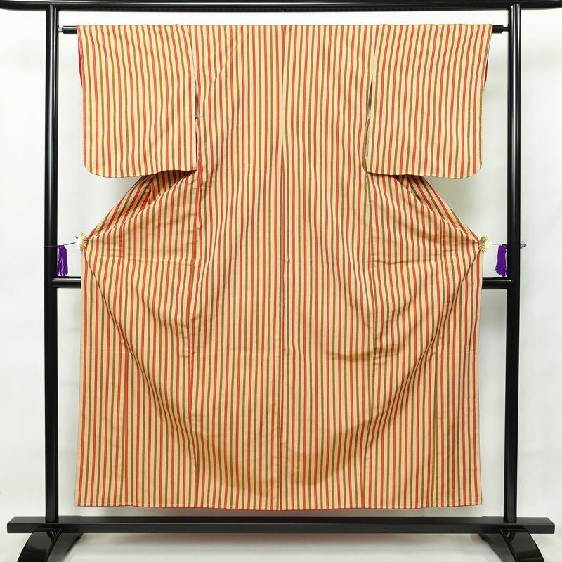 紬 しつけ糸付き 正絹 縞柄・線柄 袷仕立て 身丈155cm 裄丈63cm ベージュ_画像1