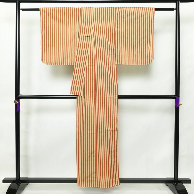 紬 しつけ糸付き 正絹 縞柄・線柄 袷仕立て 身丈155cm 裄丈63cm ベージュ_画像2