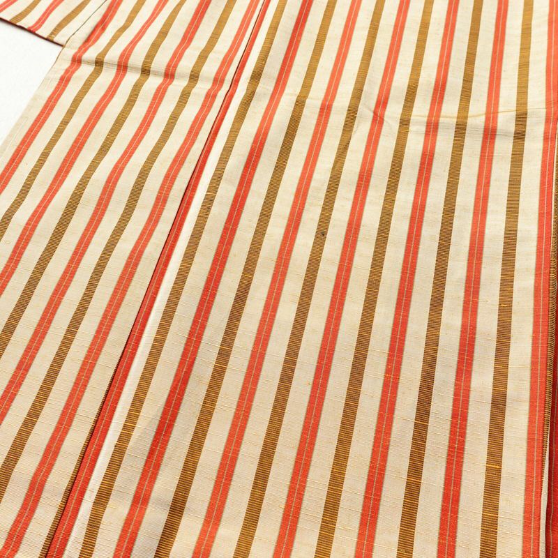 紬 しつけ糸付き 正絹 縞柄・線柄 袷仕立て 身丈155cm 裄丈63cm ベージュ_画像5