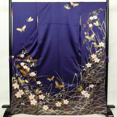 振袖 良品 金駒刺繍 正絹 古典柄 袷仕立て 身丈166.5cm 裄丈66.5cm 