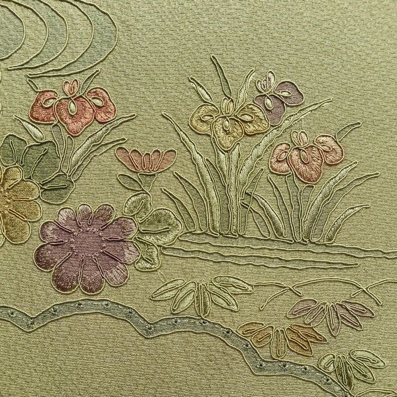 付け下げ 良品 スワトウ刺繍 正絹 古典柄 袷仕立て 身丈165.5cm 裄丈65.5cm 刺繍 緑・うぐいす色_画像13