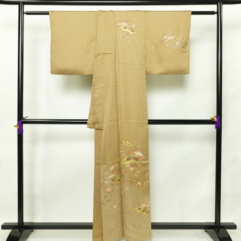 付け下げ 正絹 木の葉・植物柄 袷仕立て 身丈160cm 裄丈63.5cm 箔 金彩 黄・黄土色_画像2