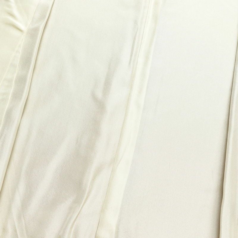 付け下げ 綸子 一つ紋付き 正絹 古典柄 袷仕立て 身丈161.5cm 裄丈68.5cm 金彩 ベージュ_画像19