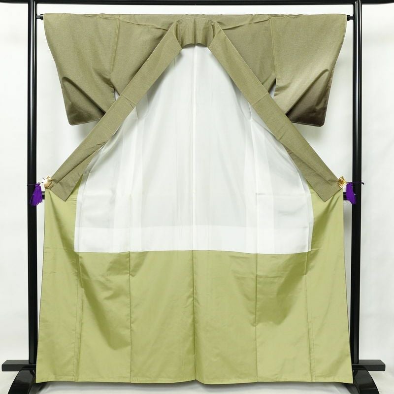 付け下げ 良品 しつけ糸付き 正絹 その他の柄 袷仕立て 身丈165cm 裄丈65cm 緑・うぐいす色_画像3