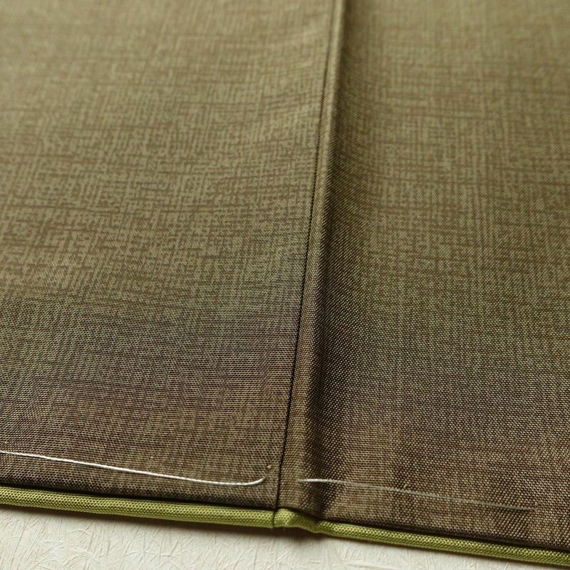 付け下げ 良品 しつけ糸付き 正絹 その他の柄 袷仕立て 身丈165cm 裄丈65cm 緑・うぐいす色_画像10