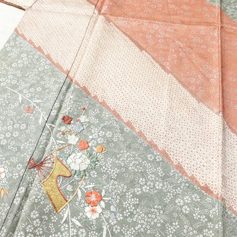 訪問着 良品 金駒刺繍 絞り 正絹 古典柄 袷仕立て 身丈166cm 裄丈67cm 箔 刺繍 共八掛 金彩 多色使い_画像5