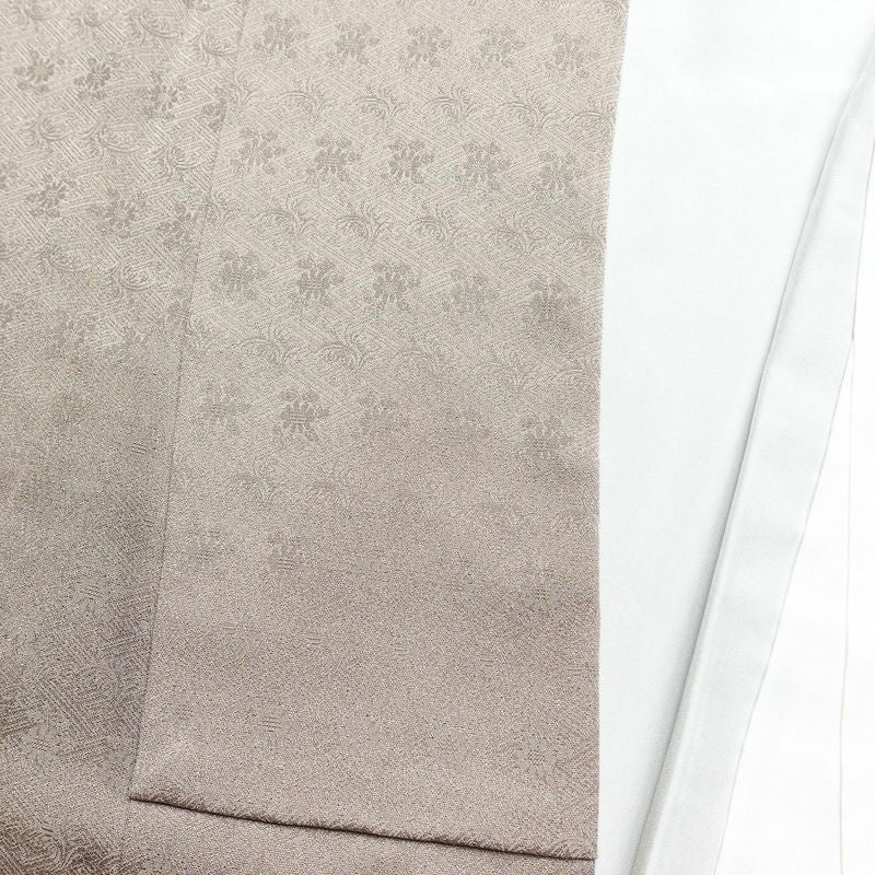 付け下げ 美品 しつけ糸付き 綸子 一つ紋付き 正絹 木の葉・植物柄 袷仕立て 身丈161.5cm 裄丈64.5cm 箔 刺繍 グレー_画像17