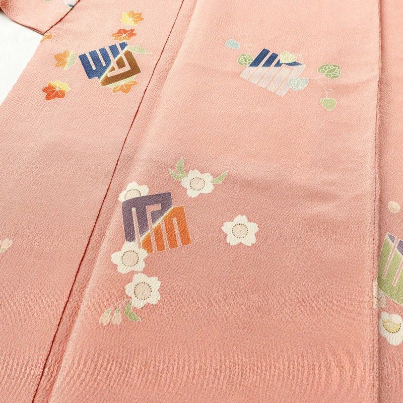 小紋 良品 鬼ちりめん 縮緬 しつけ糸付き 飛び柄 正絹 古典柄 袷仕立て 身丈165.5cm 裄丈68.5cm うさぎ 金彩 ピンク_画像5