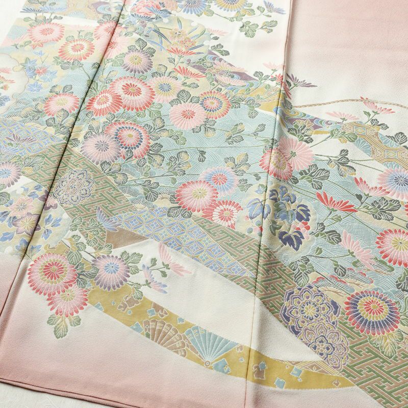 色留袖 正絹 古典柄 袷仕立て 身丈157.5cm 裄丈67cm 共八掛 フォーマル 着物 菊 七宝 波 ピンク_画像4