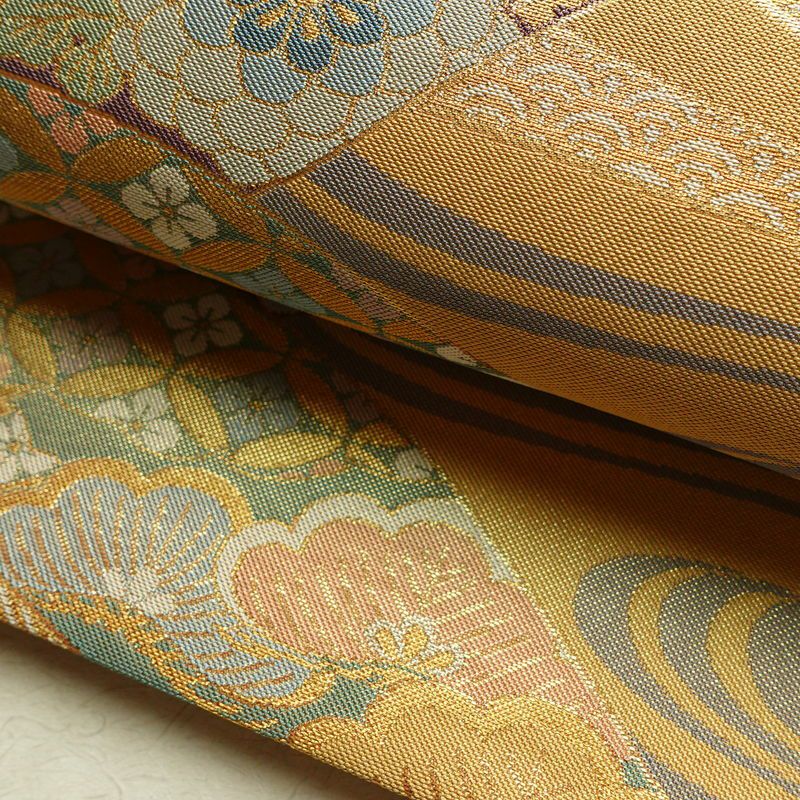 袋帯 全通柄 美品 フォーマル用 振袖用 正絹 古典柄 金通し フォーマル 扇面 流水 菊 七宝 帯 黄・黄土色_画像8