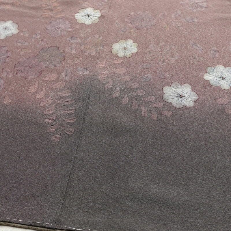 訪問着 落款入り 辻が花 絞り しつけ糸付き 縮緬 正絹 花柄 袷仕立て 身丈155cm 裄丈64.5cm フォーマル 着物 多色使い_画像11