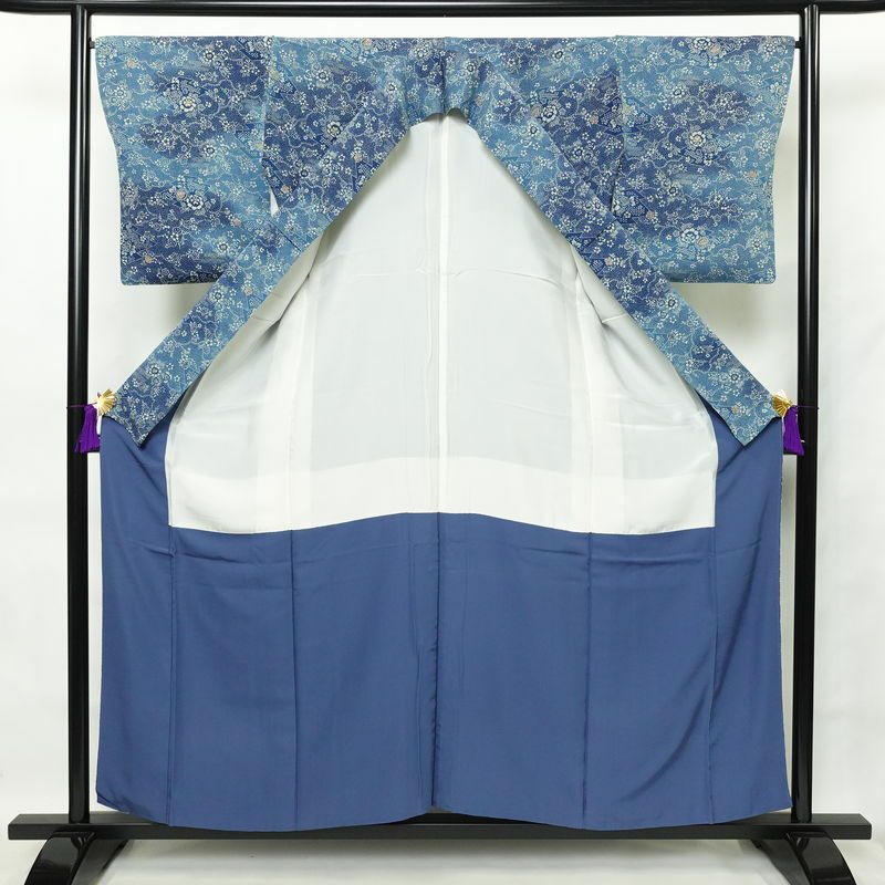 小紋 縮緬 総柄 正絹 花柄 袷仕立て 身丈156cm 裄丈67.5cm 着物 青・紺_画像3