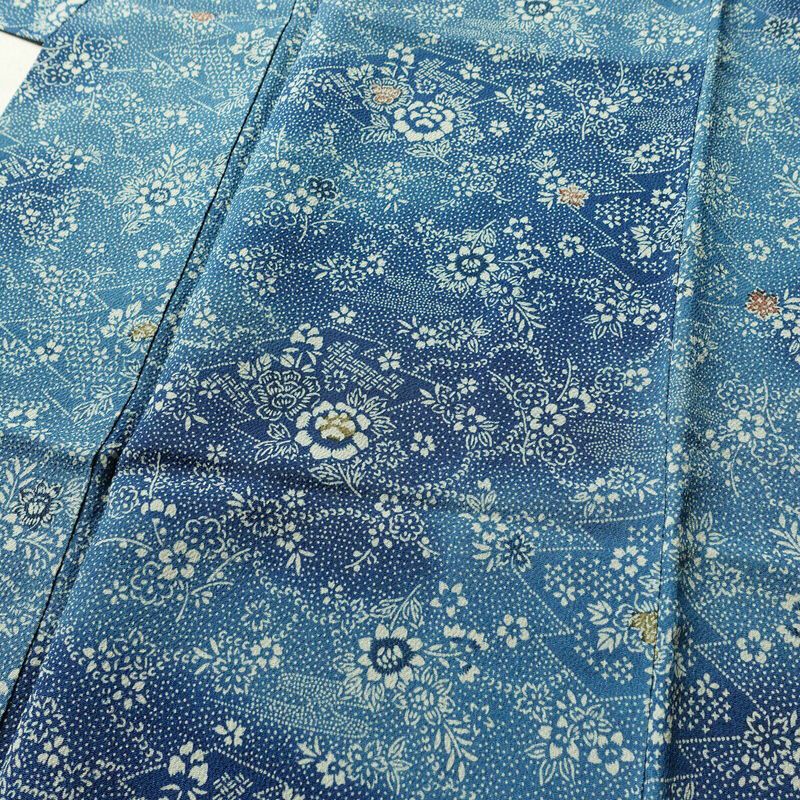 小紋 縮緬 総柄 正絹 花柄 袷仕立て 身丈156cm 裄丈67.5cm 着物 青・紺_画像5