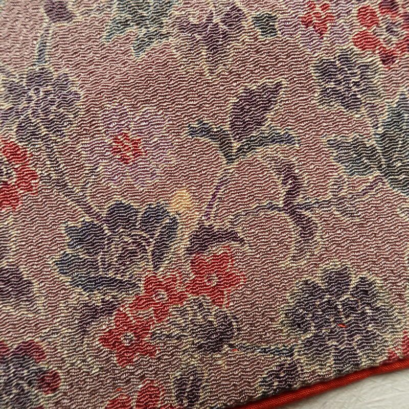 小紋 草木染 縮緬 総柄 正絹 花柄 袷仕立て 身丈159cm 裄丈66cm 着物 小豆・エンジ_画像8