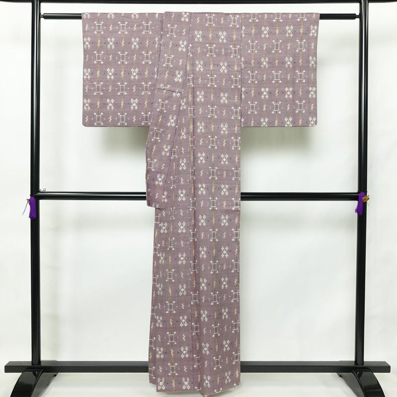 紬 正絹 幾何学柄・抽象柄 袷仕立て 身丈158.5cm 裄丈64cm 紫・藤色_画像2