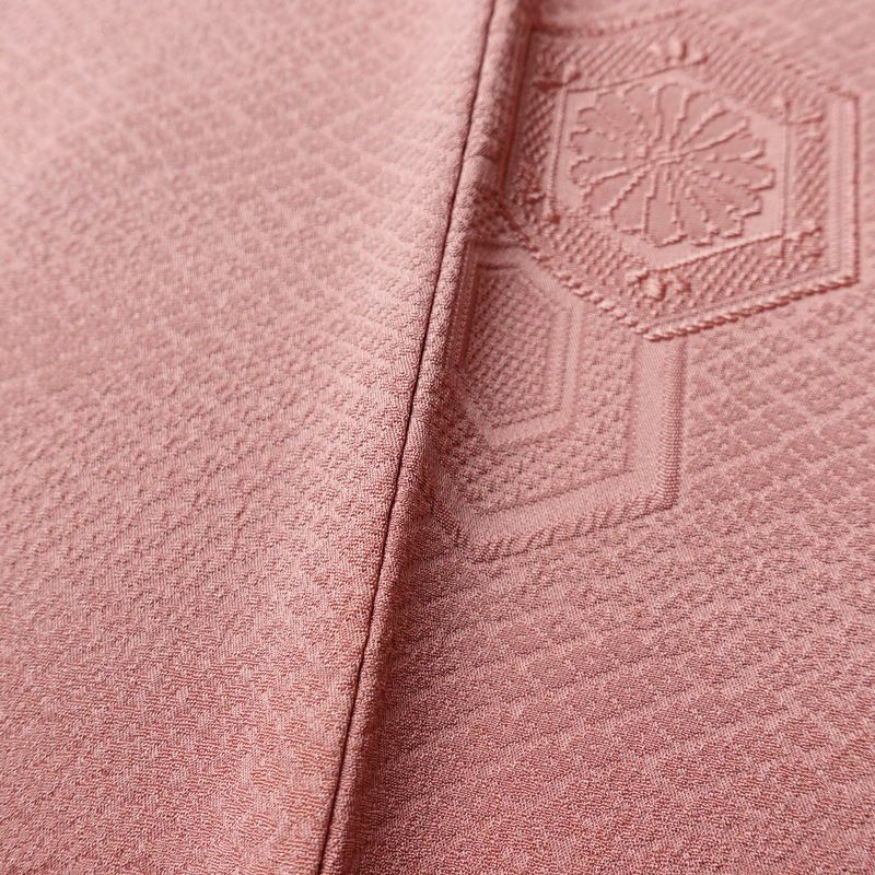 色無地 良品 しつけ糸付き 正絹 古典柄 袷仕立て 身丈167cm 裄丈66.5cm フォーマル 着物 ピンク_画像9