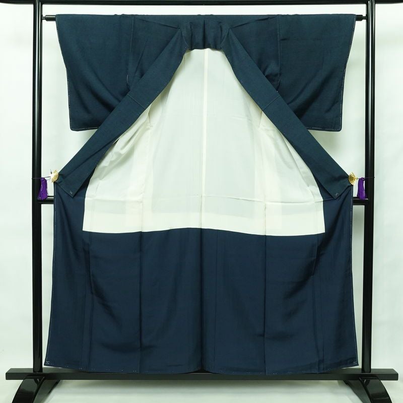紬 しつけ糸付き 正絹 無地 袷仕立て 身丈157cm 裄丈63.5cm 青・紺_画像3