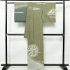 訪問着 良品 三猿 紬地 正絹 花柄 袷仕立て 身丈162.5cm 裄丈66cm 箔 一部しつけ糸付き 金彩 緑・うぐいす色_画像2