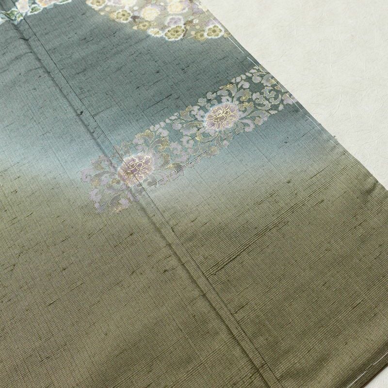 訪問着 良品 三猿 紬地 正絹 花柄 袷仕立て 身丈162.5cm 裄丈66cm 箔 一部しつけ糸付き 金彩 緑・うぐいす色_画像11