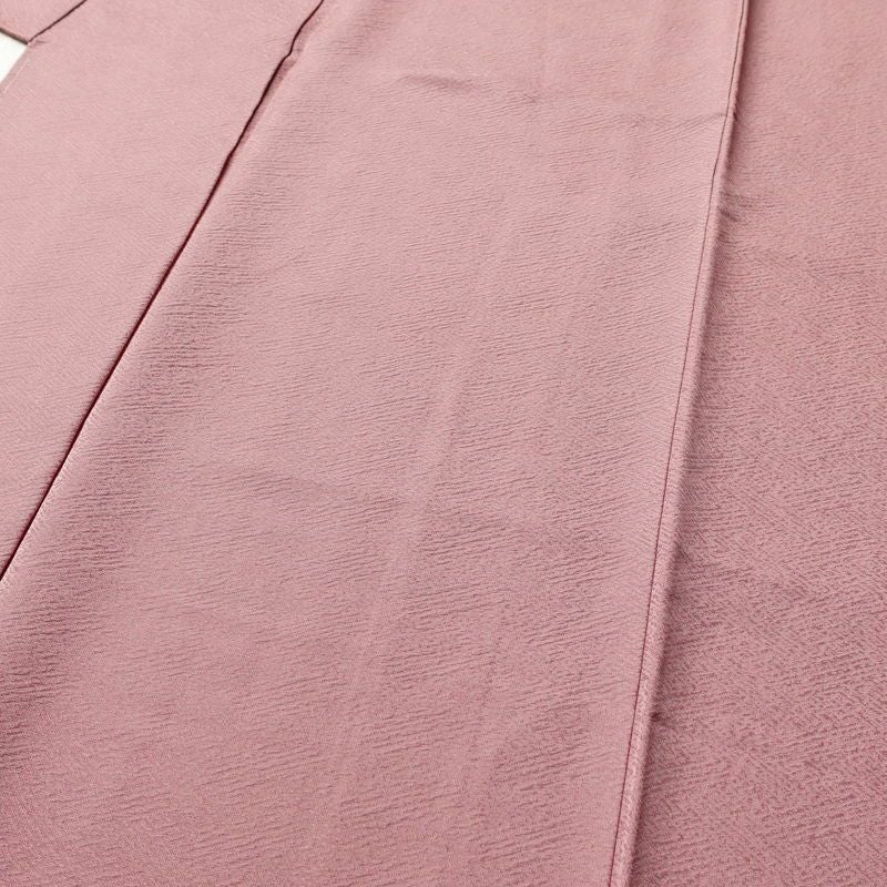 色無地 しつけ糸付き 一つ紋付き 正絹 古典柄 袷仕立て 身丈155.5cm 裄丈65cm 紫・藤色_画像5