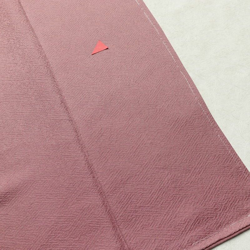 色無地 しつけ糸付き 一つ紋付き 正絹 古典柄 袷仕立て 身丈155.5cm 裄丈65cm 紫・藤色_画像10