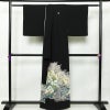 黒留袖 五つ紋付き 落款入り 縮緬 正絹 木の葉・植物柄 袷仕立て 身丈160cm 裄丈65cm 結婚式 フォーマル 黒_画像2