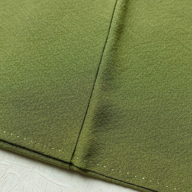 色無地 縮緬 一つ紋付き 正絹 無地 袷仕立て 身丈159cm 裄丈65.5cm 緑・うぐいす色_画像10